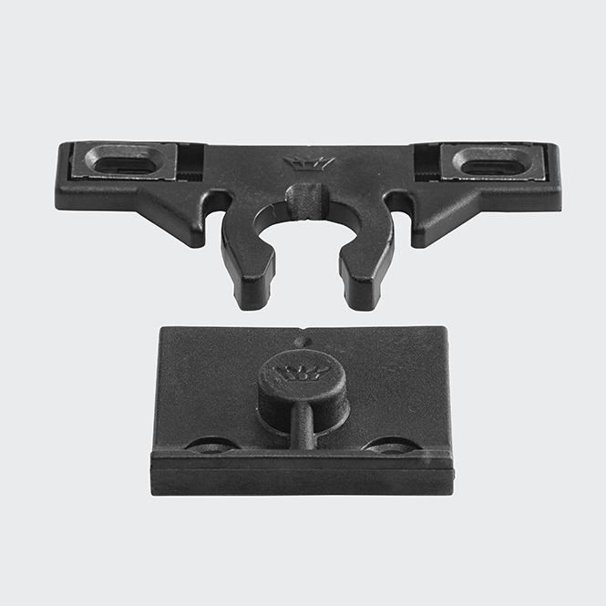 Loqueteau à têtière (nouvelle ferrure) 